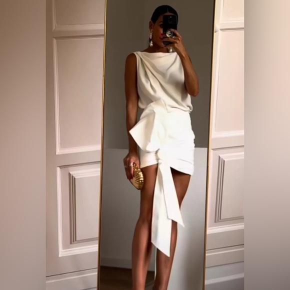 🦋 Bloggers Favorite 🦋 NWT Zara Knotted Mini Skirt ZW Collection Size M - Picture 8 of 16